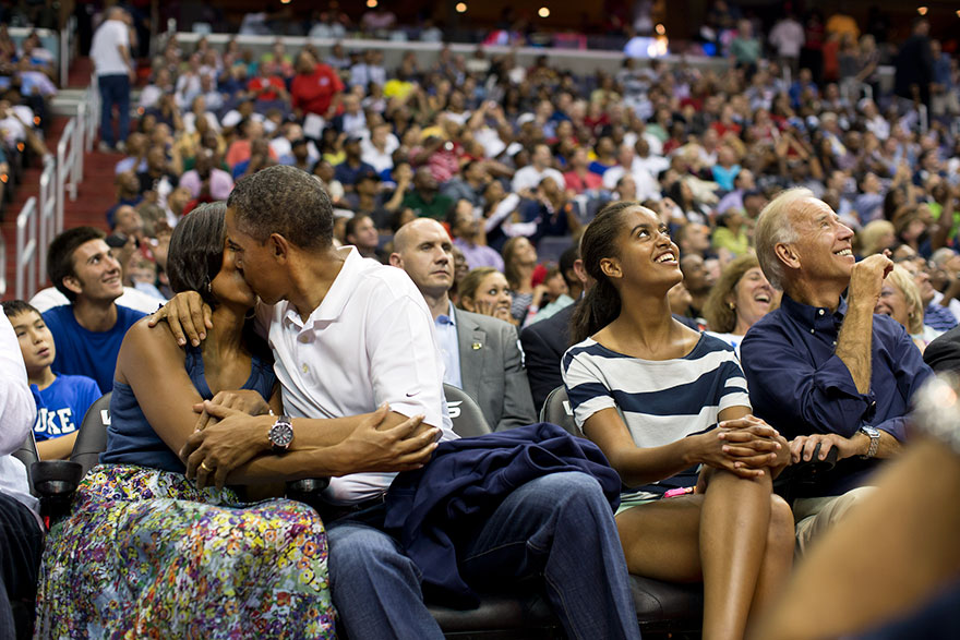 barack-obama-photographer-pete-souza-white-house-96-5763e42ca2c47__880