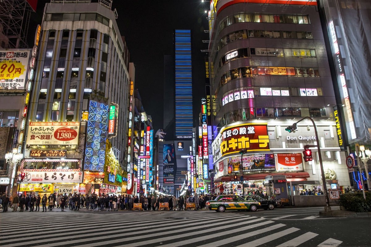 tokyo-street-crossing-larkin-clark.jpg.1200x800_q85_crop.jpg